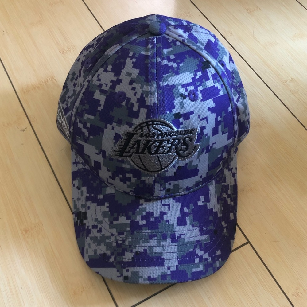 Authentic Lakers Cap